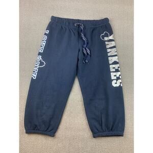 Rare Victoria’s Secret Pink MLB Yankees Cropped Capri Sweatpants - Size  Large